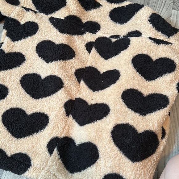 Cream Heart Sherpa Button Up - Picture 6 of 6